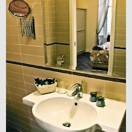 Colosseo Guest house 2*